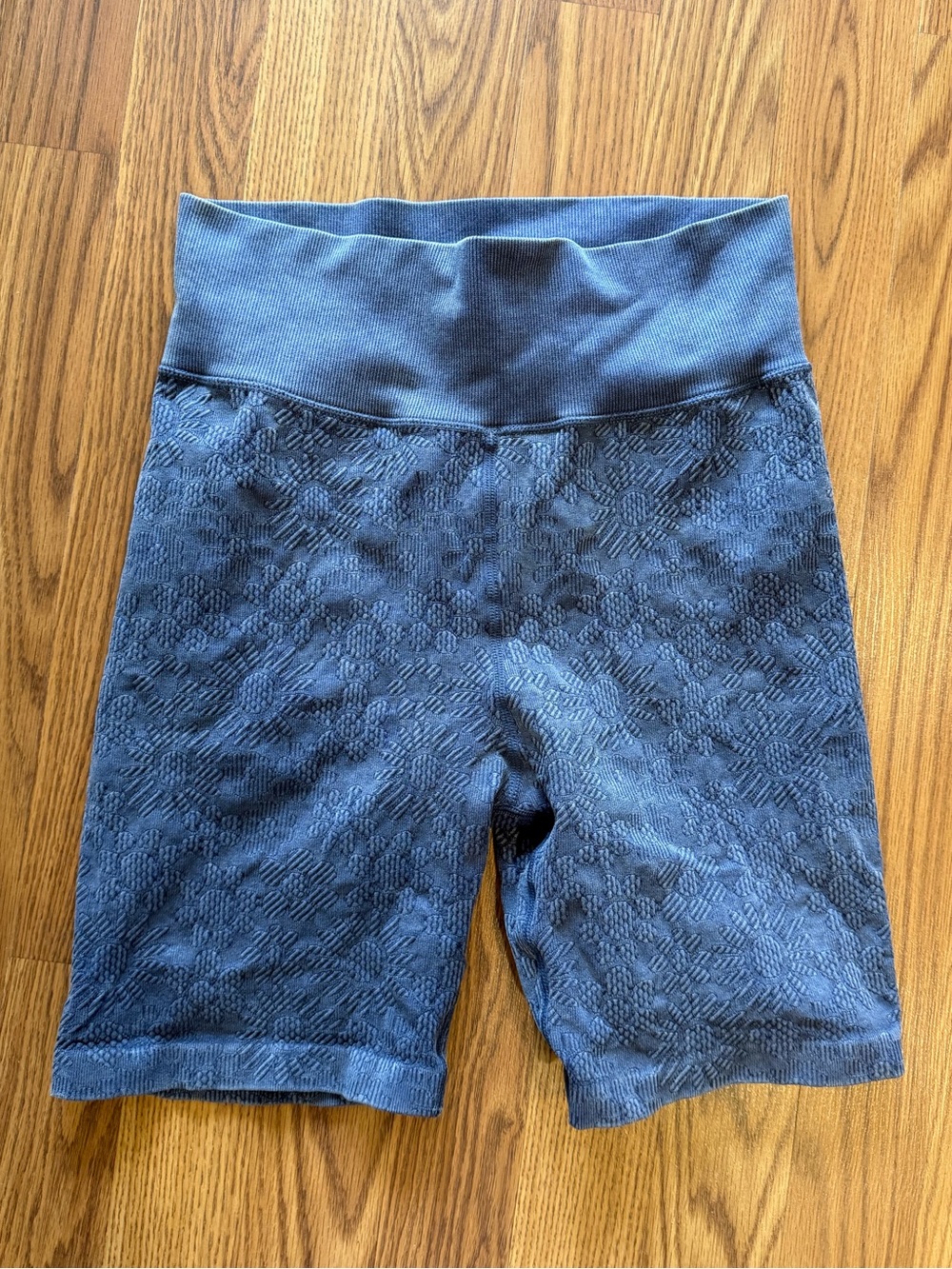 OFFLINE by Aerie High Rise 7” Seamless Bike Shorts Medium Washed Purple